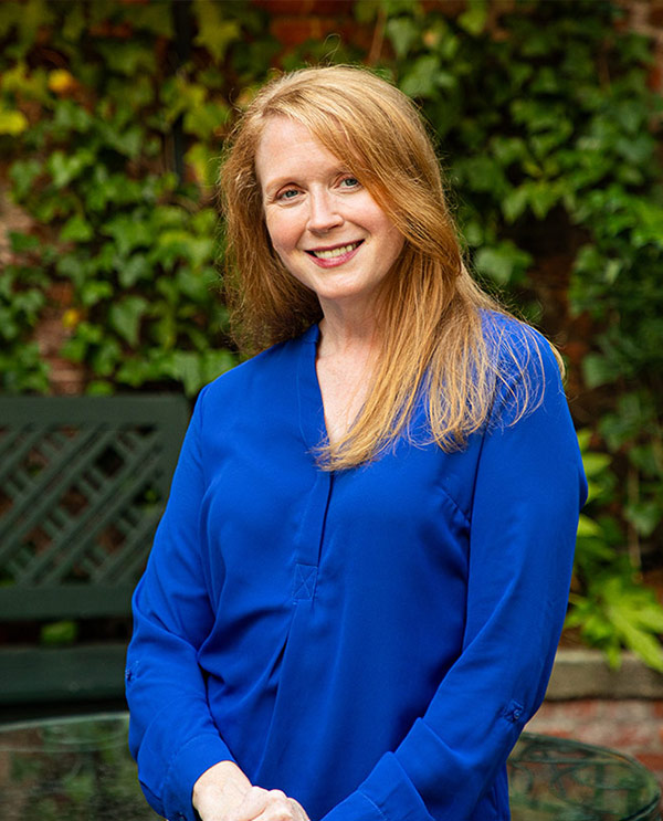 Photo of Jennifer Holden